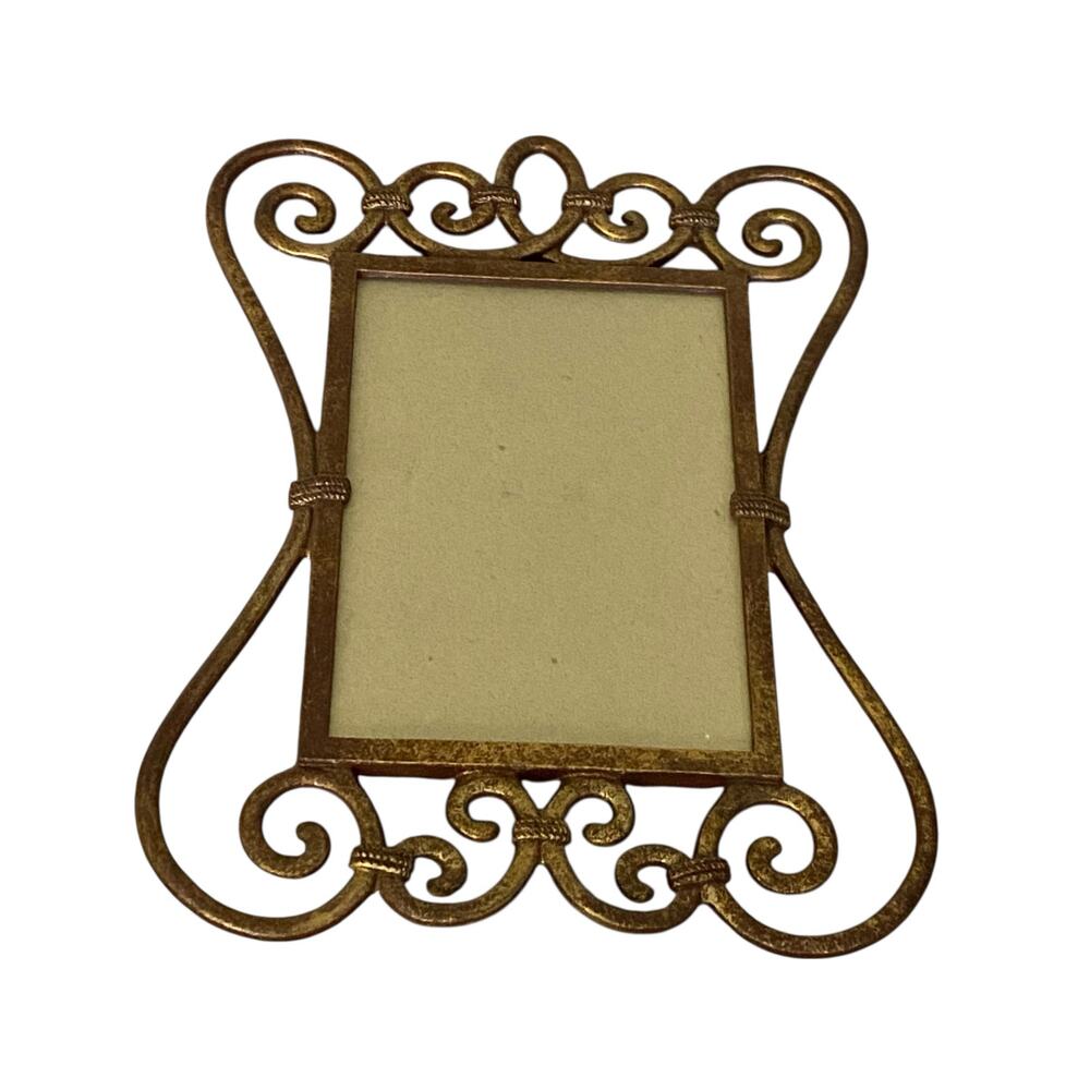 Vintage 11" Ornate Cast Metal Easel Back Picture Frame Made in Taiwan R.O.C.